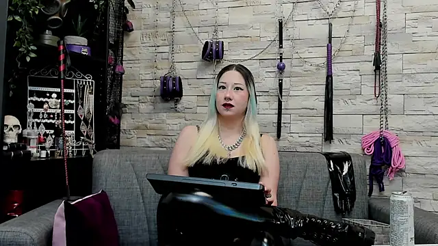 Snapshot of CruelMistress chatting on 30, 3, 2026 CruelMistress online show from 30, 3, 2026