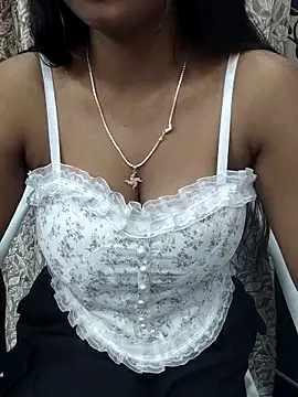 Snapshot of Ishaani_0 chatting on 16, 2, 2025 Ishaani 0 online show from 16, 2, 2025