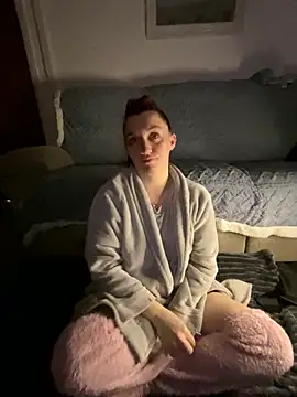 Stoner BarbieXX online show from 17, 2, 2025