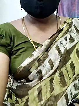 Snapshot of Tamilrojanew chatting on 2, 11, 2025 Tamilrojanew online show from 2, 11, 2025