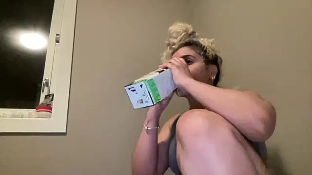 brithneysquirt online show from 11, 3, 2026