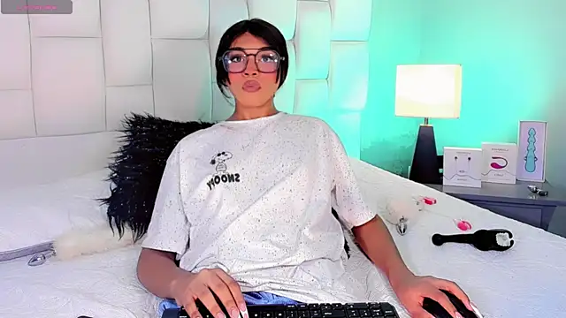 ValentinaMarinn online show from 5, 3, 2025