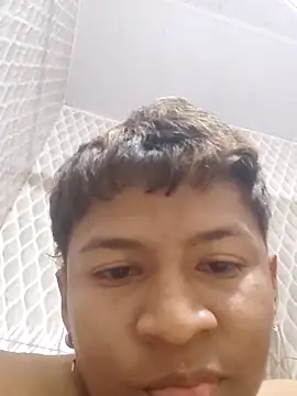 Tu papi 69  online show from 26, 9, 2025