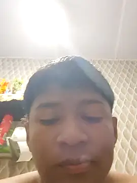 Tu papi 69  online show from 10, 10, 2025