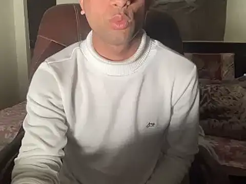 yourhero3466 online show from 22, 1, 2025