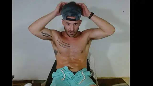 Snapshot of TheNakedPreacher chatting on 14, 1, 2025 TheNakedPreacher online show from 14, 1, 2025