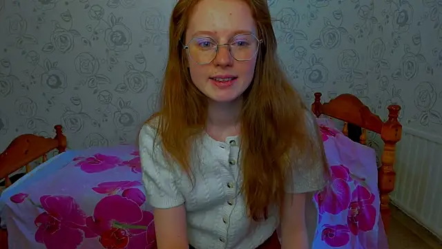 Snapshot of Fire_Luna chatting on 29, 4, 2026 Fire Luna online show from 29, 4, 2026