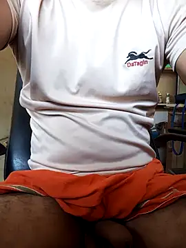 Snapshot of Priynkarani chatting on 7, 4, 2026 Priynkarani online show from 7, 4, 2026