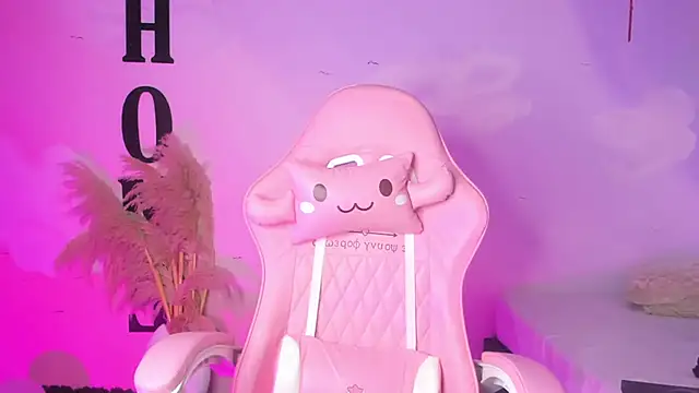 Snapshot of carolayrosse chatting on 22, 2, 2025 carolayrosse online show from 22, 2, 2025