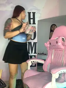 Snapshot of carolayrosse chatting on 5, 10, 2025 carolayrosse online show from 5, 10, 2025