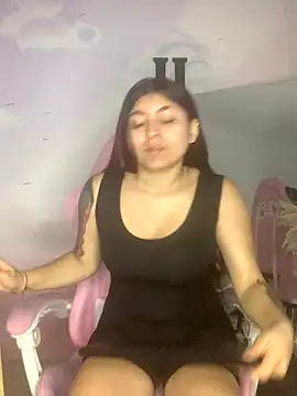 Snapshot of carolayrosse chatting on 11, 10, 2025 carolayrosse online show from 11, 10, 2025