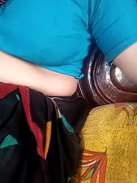 lakey91girl online show from 13, 4, 2026