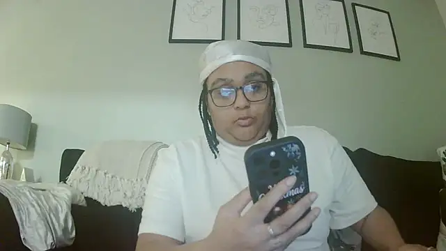 Snapshot of vanilla_chocolate23 chatting on 18, 12, 2025 vanilla chocolate23 online show from 18, 12, 2025