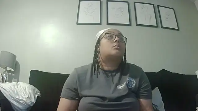 Snapshot of vanilla_chocolate23 chatting on 19, 12, 2025 vanilla chocolate23 online show from 19, 12, 2025