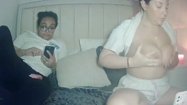 Snapshot of vanilla_chocolate23 chatting on 31, 1, 2026 vanilla chocolate23 online show from 31, 1, 2026