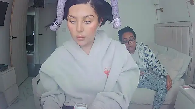 Snapshot of vanilla_chocolate23 chatting on 4, 3, 2026 vanilla chocolate23 online show from 4, 3, 2026