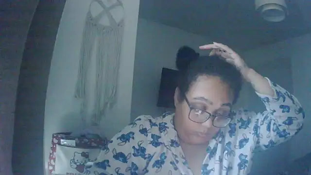 Snapshot of vanilla_chocolate23 chatting on 8, 4, 2026 vanilla chocolate23 online show from 8, 4, 2026