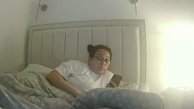 Snapshot of vanilla_chocolate23 chatting on 8, 4, 2026 vanilla chocolate23 online show from 8, 4, 2026