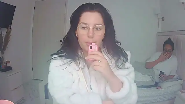 Snapshot of vanilla_chocolate23 chatting on 15, 4, 2026 vanilla chocolate23 online show from 15, 4, 2026