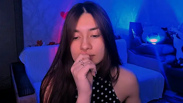 Snapshot of Swee_Alicee chatting on 25, 4, 2026 Swee Alicee online show from 25, 4, 2026