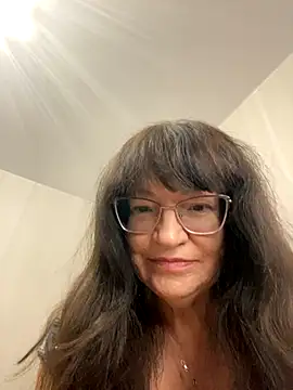 Snapshot of ZaraFay chatting on 6, 1, 2026 ZaraFay online show from 6, 1, 2026