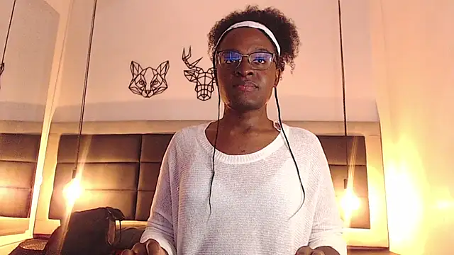 candy lovee69 online show from 15, 12, 2025