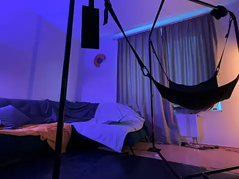 Snapshot of manforhotfun chatting on 15, 4, 2026 manforhotfun online show from 15, 4, 2026