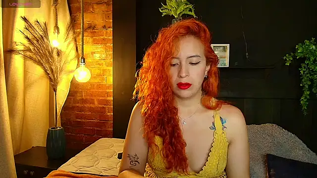 Snapshot of sahra_taylor_ chatting on 17, 12, 2025 sahra taylor online show from 17, 12, 2025