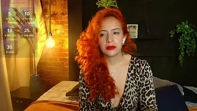 Snapshot of sahra_taylor_ chatting on 18, 12, 2025 sahra taylor online show from 18, 12, 2025