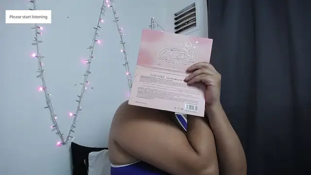 Snapshot of Nicol_Love0 chatting on 31, 10, 2025 Nicol Love0 online show from 31, 10, 2025