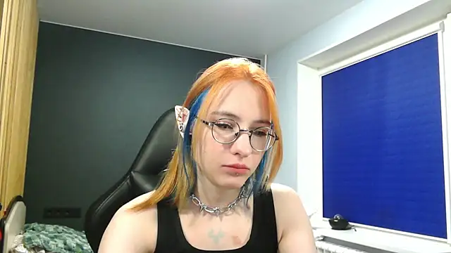 Snapshot of Honelin chatting on 18, 12, 2024 Honelin online show from 18, 12, 2024