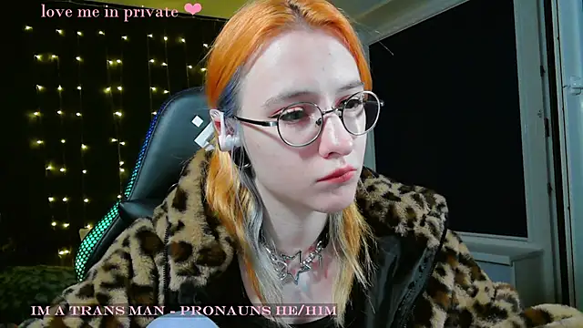 Snapshot of Honelin chatting on 17, 1, 2025 Honelin online show from 17, 1, 2025