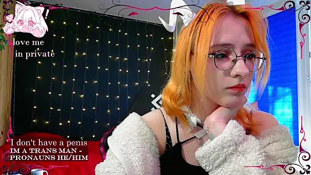 Snapshot of Honelin chatting on 8, 3, 2025 Honelin online show from 8, 3, 2025