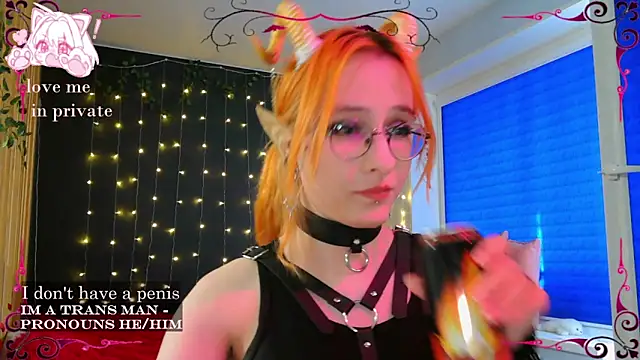 Snapshot of Honelin chatting on 22, 3, 2025 Honelin online show from 22, 3, 2025