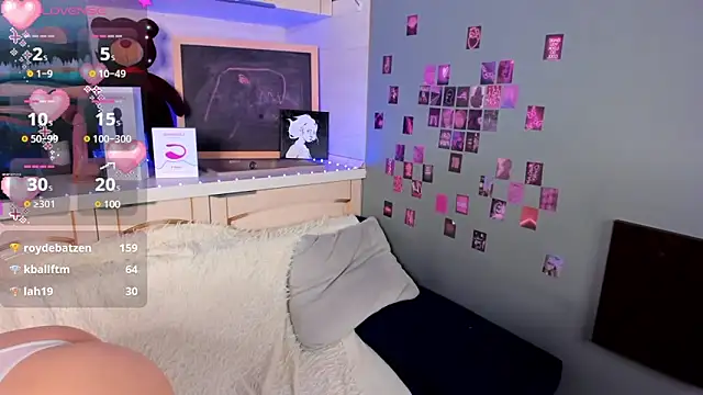 Linablueeyed online show from 18, 3, 2025