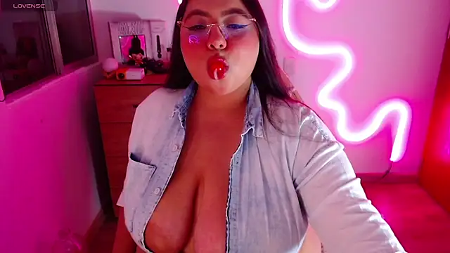 Snapshot of Rebeca_charme21 chatting on 19, 1, 2025 Rebeca charme21 online show from 19, 1, 2025