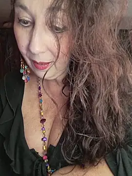 Snapshot of GypsyEsmeralda chatting on 15, 3, 2026 GypsyEsmeralda online show from 15, 3, 2026