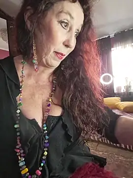 Snapshot of GypsyEsmeralda chatting on 20, 3, 2026 GypsyEsmeralda online show from 20, 3, 2026