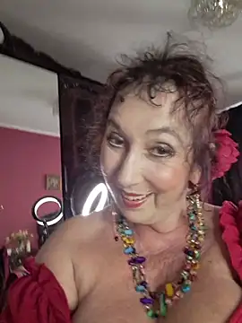 Snapshot of GypsyEsmeralda chatting on 1, 4, 2026 GypsyEsmeralda online show from 1, 4, 2026