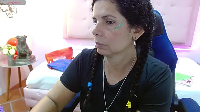 Snapshot of sila_bolum chatting on 12, 6, 2026 sila bolum online show from 12, 6, 2026