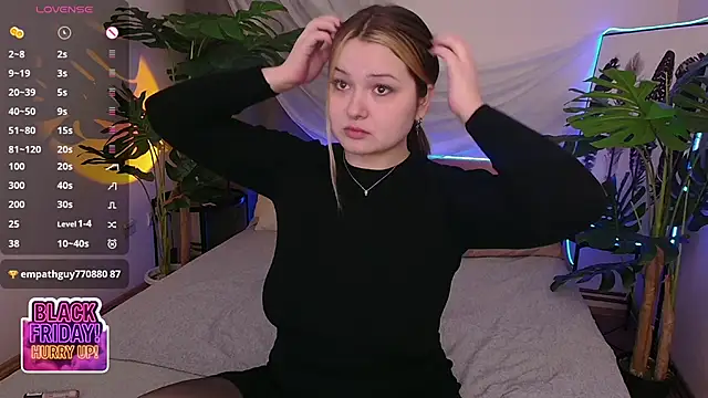 Snapshot of Alice_Walters chatting on 26, 11, 2025 Alice Walters online show from 26, 11, 2025