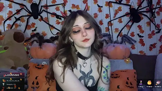 Snapshot of _Devill_Baby chatting on 18, 10, 2025  Devill Baby online show from 18, 10, 2025