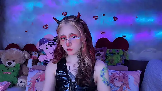 Snapshot of _Devill_Baby chatting on 15, 4, 2026 Devill Baby online show from 15, 4, 2026