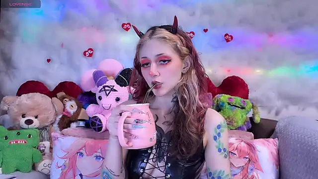 Snapshot of _Devill_Baby chatting on 24, 4, 2026 Devill Baby online show from 24, 4, 2026
