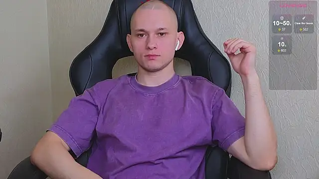 Snapshot of STRONGBEAUTY282 chatting on 16, 12, 2024 STRONGBEAUTY282 online show from 16, 12, 2024