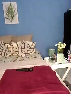 NunuBerry16 online show from 13, 2, 2025