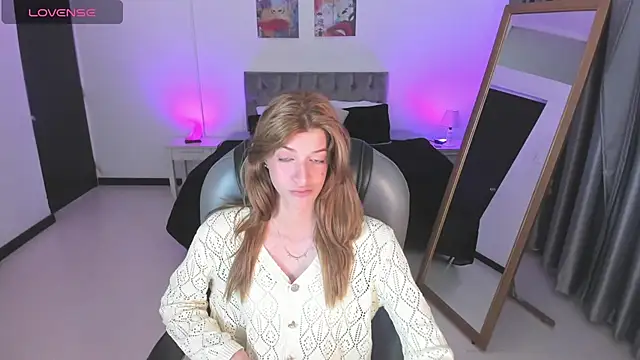 Snapshot of Nora_Vennucci chatting on 15, 3, 2025 Nora Vennucci online show from 15, 3, 2025