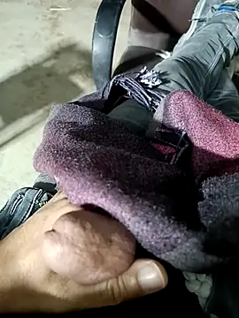 Snapshot of Jcjvkvkvo chatting on 28, 10, 2025 Jcjvkvkvo online show from 28, 10, 2025