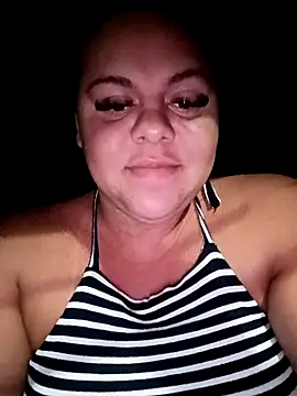 Snapshot of lima_2480 chatting on 15, 12, 2025 lima 2480 online show from 15, 12, 2025