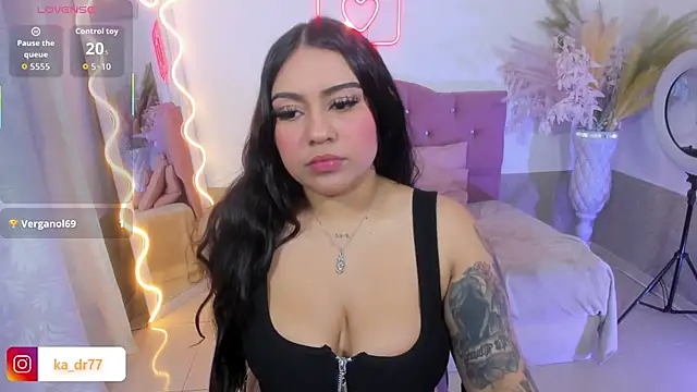 Snapshot of kendra_tay chatting on 4, 2, 2026 kendra tay online show from 4, 2, 2026